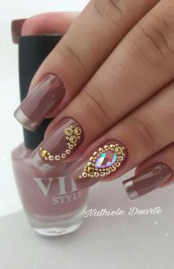unha decorada com strass
