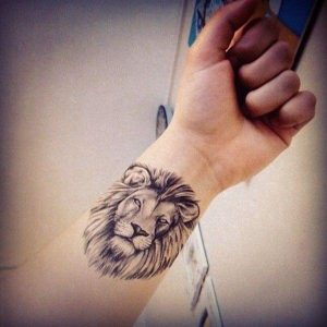 Tatuagem no Pulso BlackWork