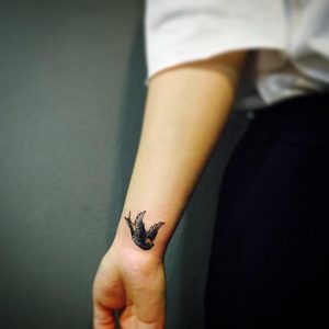 Tatuagem Old School no Pulso
