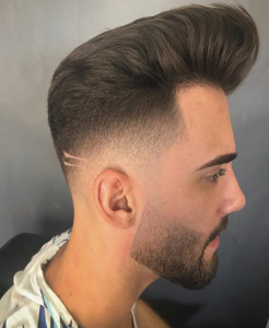 Corte de cabelo degradê Pompadour