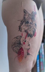 Tatuagem feminina de lobo abstrata 2021