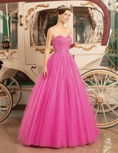 Vestido longo de saia rodada com brilho