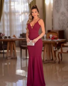 Vestido marsala 2021
