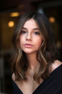cabelo ondulado médio