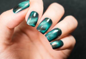 unhas decoradas verdes tie dye 1