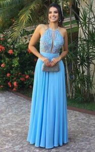 Vestido longo com caimento seco