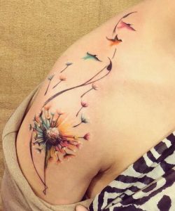 tatuagem feminina de dente de leão