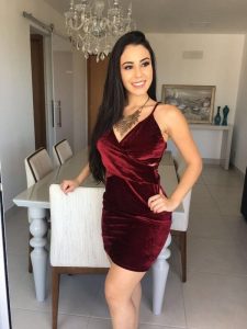 vestido marsala