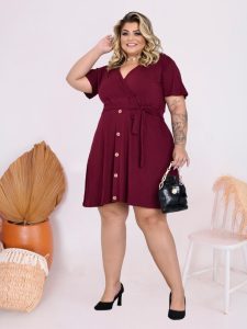 Vestido curto marsala (Pinterest)