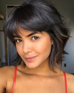cabelo curto com franja