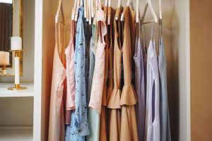 vestidos em cabides
