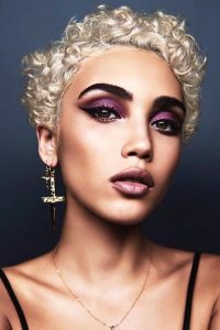 pixie platinado