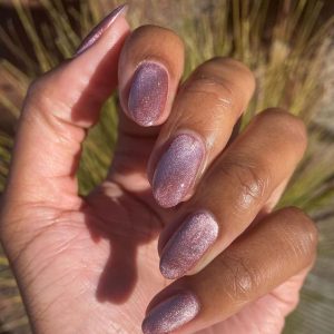 velvet-nails