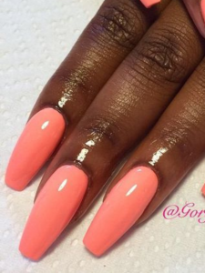 Unhas simples e bonitas (Pinterest)