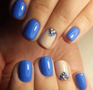 Azul com pedraria