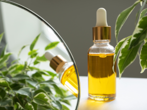 Oleo-de-Copaiba-nos-Cabelos-1024x768