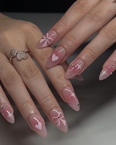 Unhas coreanas - Marca e Cor desconhecidos (Pinterest)