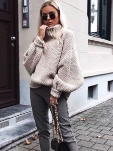 Suéter oversizedde tricô (Pinterest)
