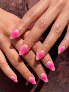 cropped-Unhas-rosas-decoradas-com-auras-Pinterest.jpg