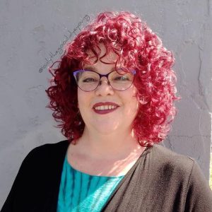 Vermelho intenso no cabelo (Pinterest)