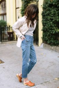 Com calça jeans (Pinterest)