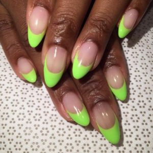 Francesinhas de unhas brat (Pinterest)
