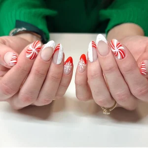 Christmas-Short-Nails-Design_2