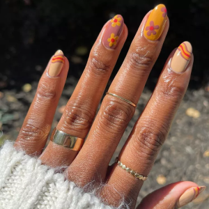 unhas para novembro hippie