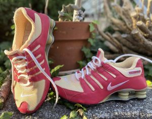 tênis shox cor-de-rosa