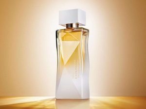 Essencial Exclusivo Floral Feminino