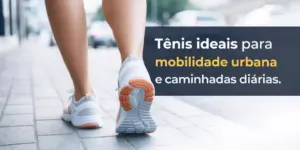Tênis brancos e laranja para mobilidade urbana e caminhadas